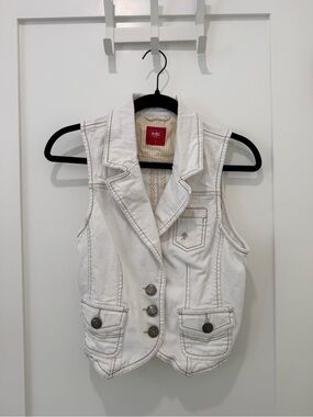 EDC by Esprit White Denim Vest with Contrast Stitching